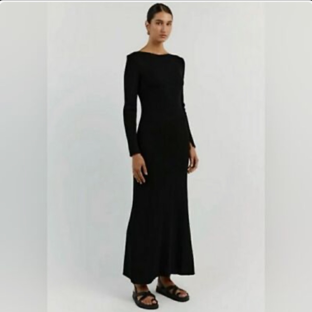 DISSH Aria Black Knit Sleeved Midi Dress L